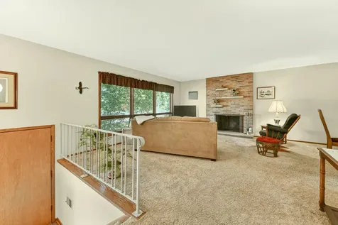 2204 11th Avenue NW Rochester MN 55901