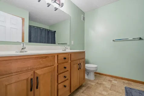 407 NE Lookout Place NE Columbia Heights MN 55421