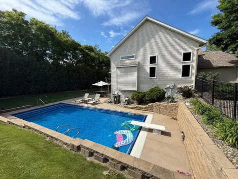20439 Islandview Circle Lakeville MN 55044