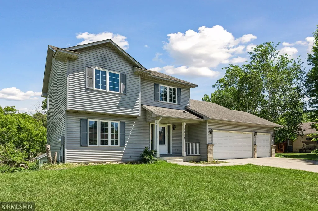 1216 Cuylle Bay Faribault MN 55021