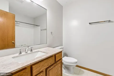 1216 Cuylle Bay Faribault MN 55021