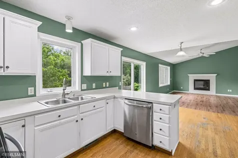 1216 Cuylle Bay Faribault MN 55021