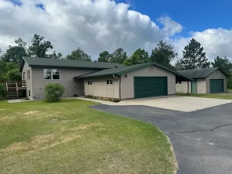 1929 Lakeview Drive SW Bemidji MN 56601
