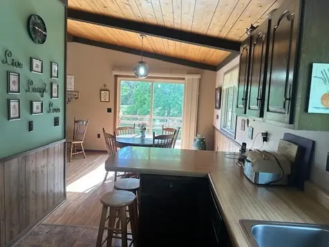 1929 Lakeview Drive SW Bemidji MN 56601