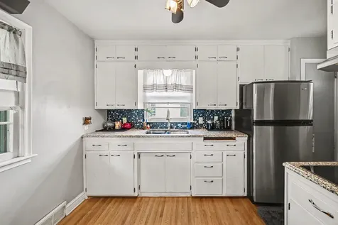 213 King Street W Saint Paul MN 55107