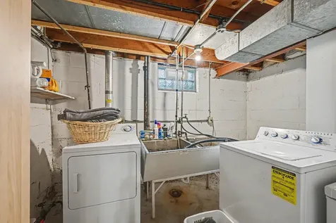 213 King Street W Saint Paul MN 55107