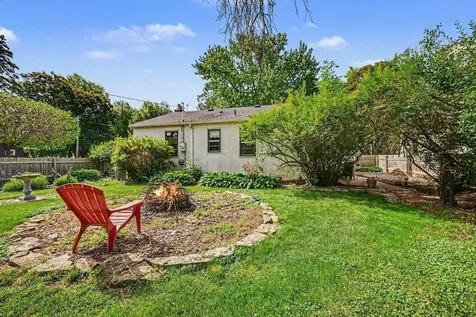 213 King Street W Saint Paul MN 55107