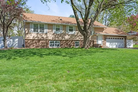 1559 Mccarthy Road Eagan MN 55121