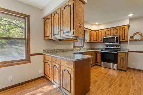 1559 Mccarthy Road Eagan MN 55121