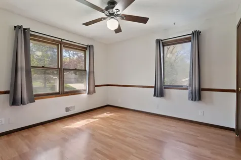 1559 Mccarthy Road Eagan MN 55121
