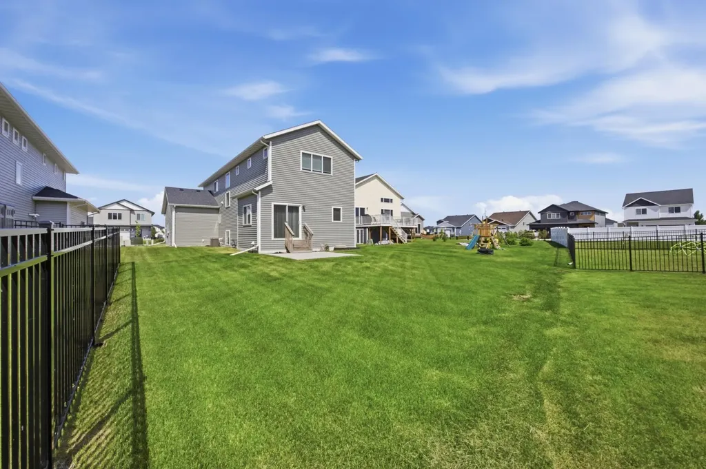 5227 11th Street W West Fargo ND 58078