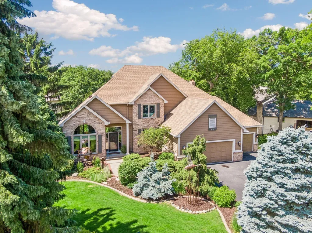 1317 Forest Park Lane Burnsville MN 55337