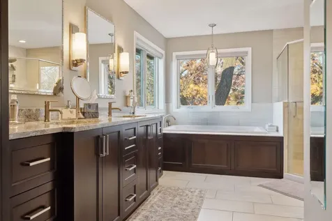 1317 Forest Park Lane Burnsville MN 55337