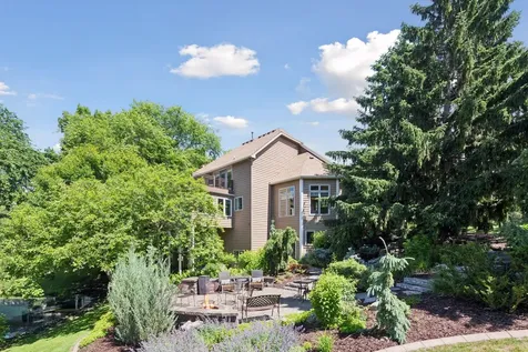 1317 Forest Park Lane Burnsville MN 55337