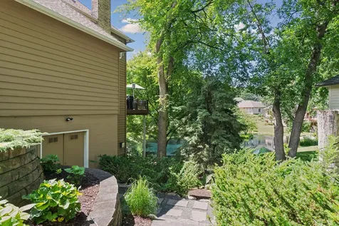 1317 Forest Park Lane Burnsville MN 55337