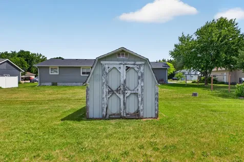 919 Sycamore Street Lake City MN 55041