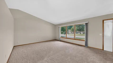 919 Sycamore Street Lake City MN 55041