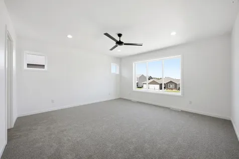 10342 Burgundy Drive Horace ND 58047