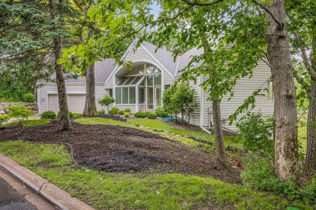 3580 Fairway Drive Hopkins MN 55305