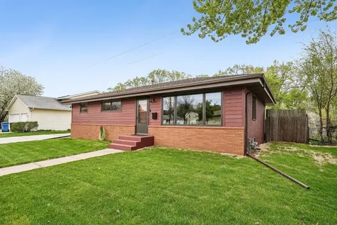 1208 36 1/2 Avenue NE Minneapolis MN 55418