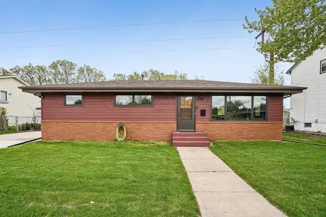 1208 36 1/2 Avenue NE Minneapolis MN 55418