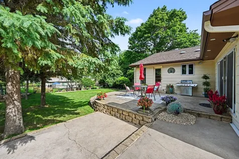 12950 Linnet Street NW Coon Rapids MN 55448