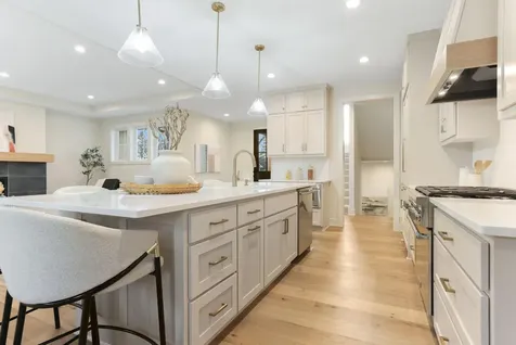 5609 Heather Lane Edina MN 55436