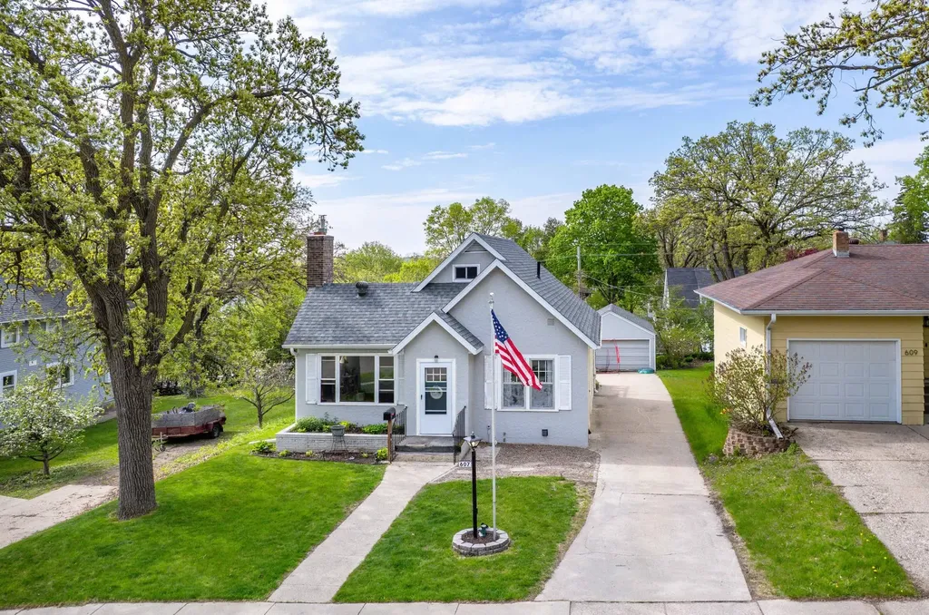 607 W Summit Avenue Fergus Falls MN 56537