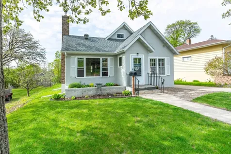 607 W Summit Avenue Fergus Falls MN 56537