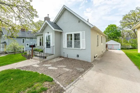 607 W Summit Avenue Fergus Falls MN 56537