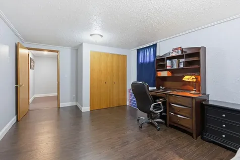 2419 27th Avenue S Fargo ND 58103