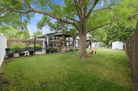 2419 27th Avenue S Fargo ND 58103
