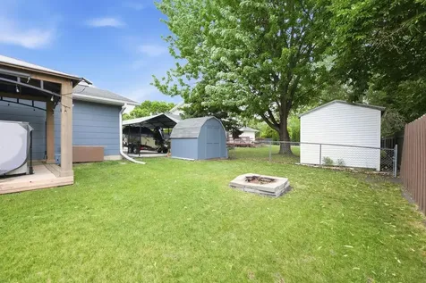 2419 27th Avenue S Fargo ND 58103