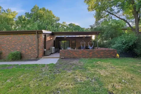 415 14th Avenue N Fargo ND 58102