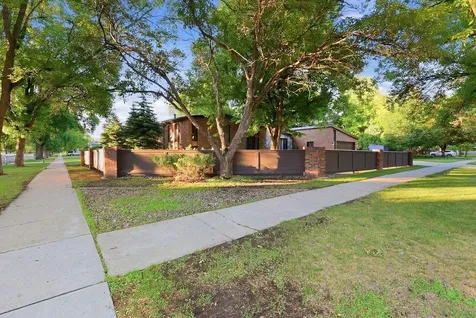 415 14th Avenue N Fargo ND 58102
