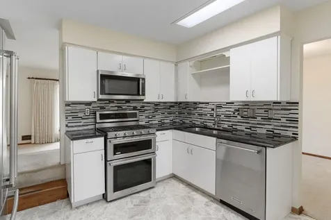 9908 Oxborough Road Bloomington MN 55437