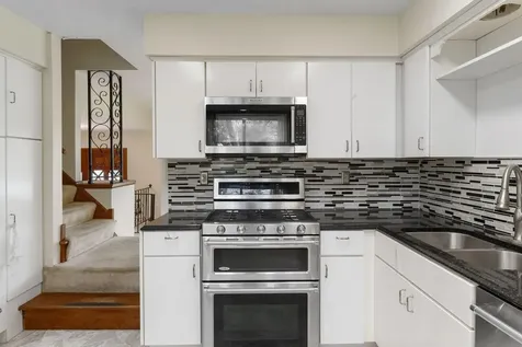 9908 Oxborough Road Bloomington MN 55437