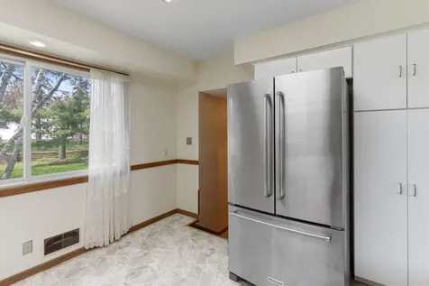 9908 Oxborough Road Bloomington MN 55437