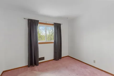 9908 Oxborough Road Bloomington MN 55437