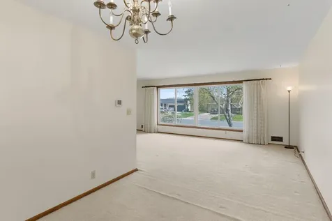 9908 Oxborough Road Bloomington MN 55437