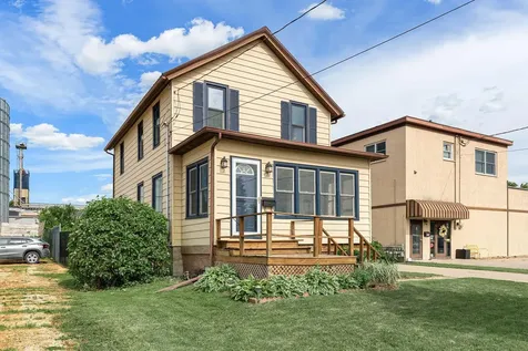 422 1st Avenue SE Stewartville MN 55976