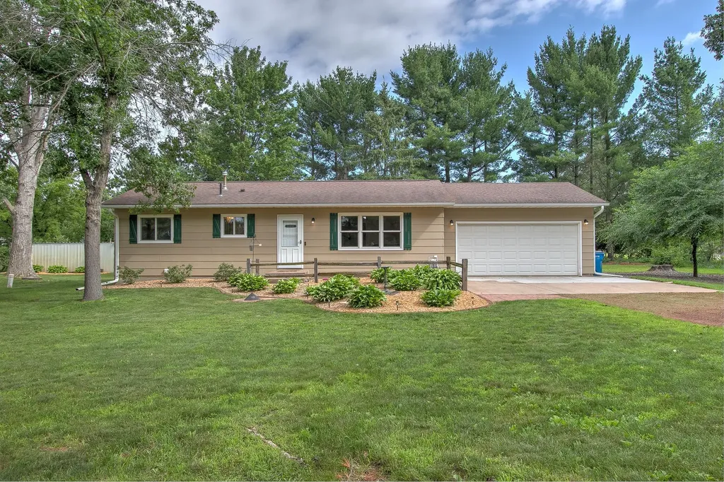 9793 301st Avenue NE North Branch MN 55056