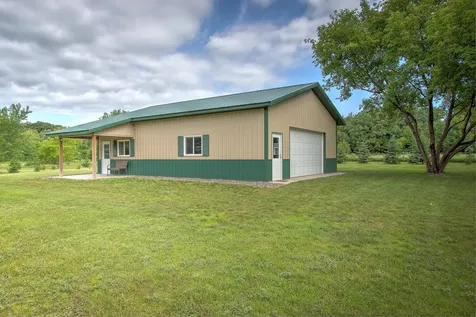 9793 301st Avenue NE North Branch MN 55056