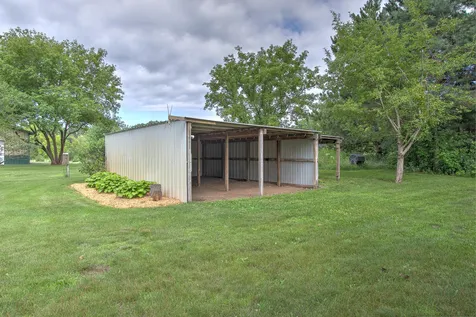 9793 301st Avenue NE North Branch MN 55056