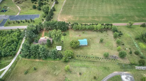9793 301st Avenue NE North Branch MN 55056