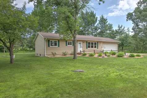 9793 301st Avenue NE North Branch MN 55056