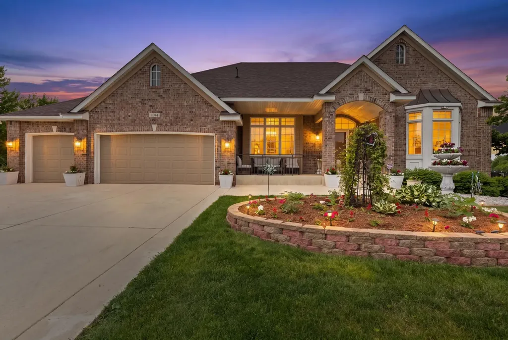 3401 Fox Tail Trail NW Prior Lake MN 55372