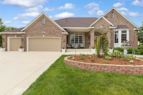 3401 Fox Tail Trail NW Prior Lake MN 55372