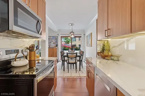 2928 Dean Parkway Minneapolis MN 55416