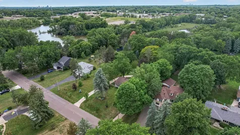 2559 Clarence Street Maplewood MN 55109